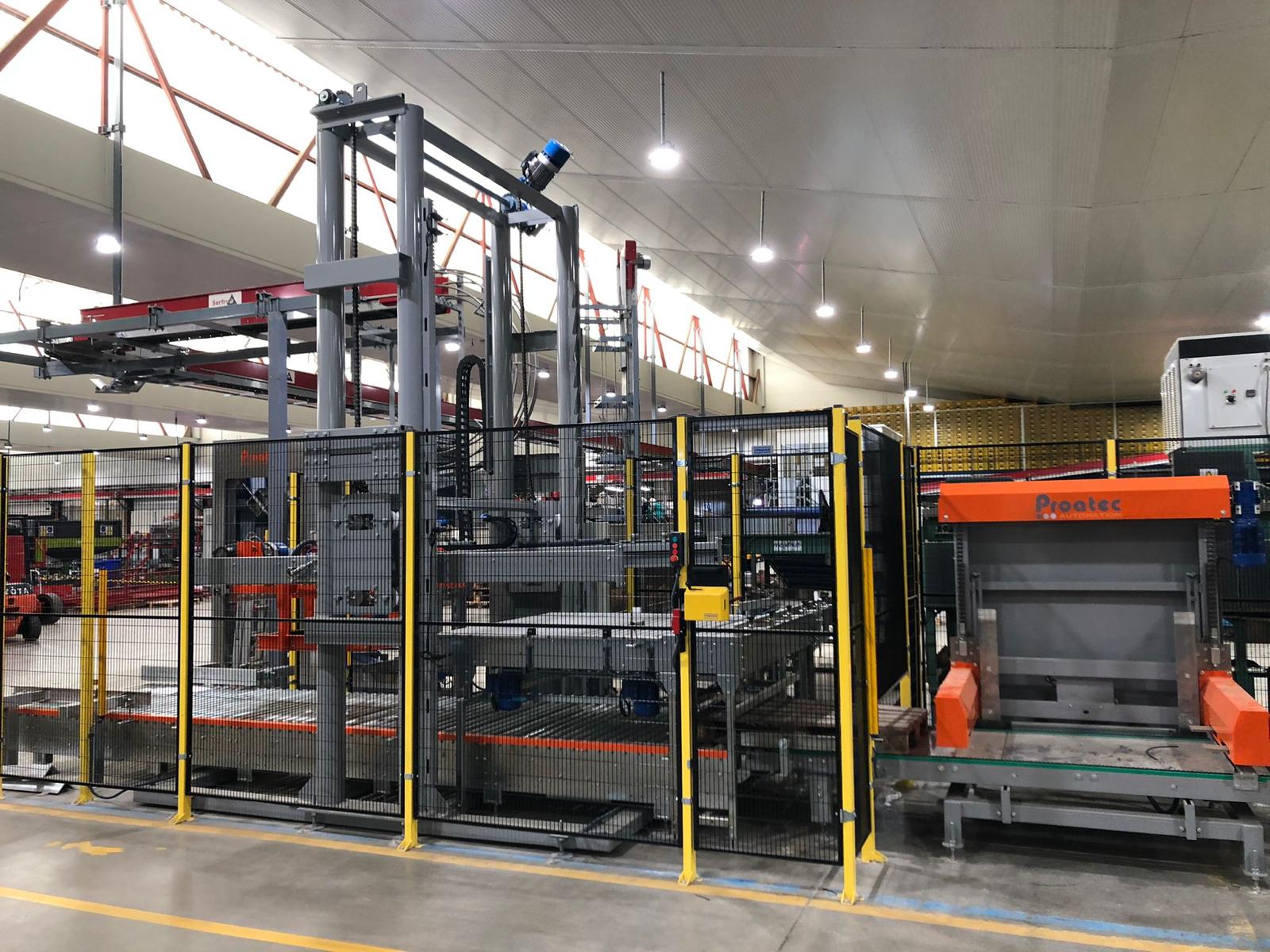 Despaletizado, volcado de noria y paletizado robotizado | Proatec